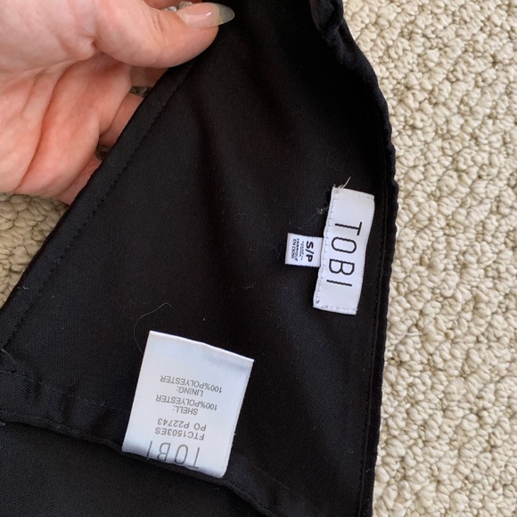 TOBI black crop halter top - Picture 5 of 5